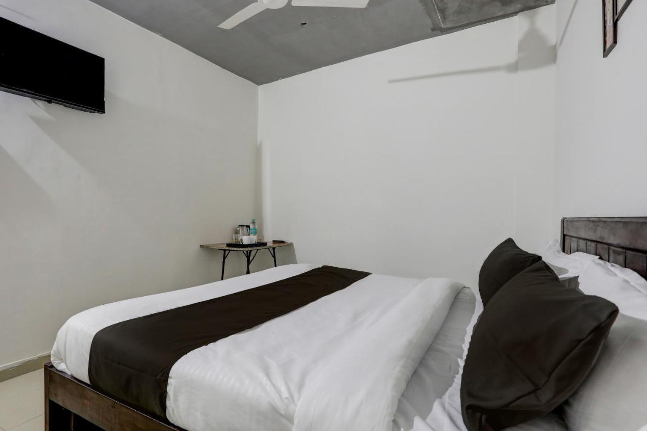 Hotel O The Royal Villa 新德里 外观 照片
