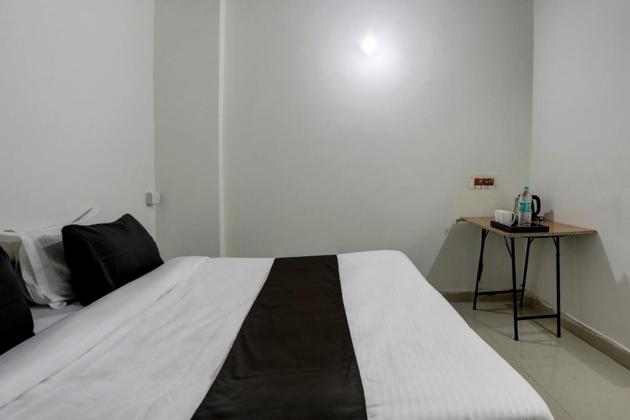 Hotel O The Royal Villa 新德里 外观 照片