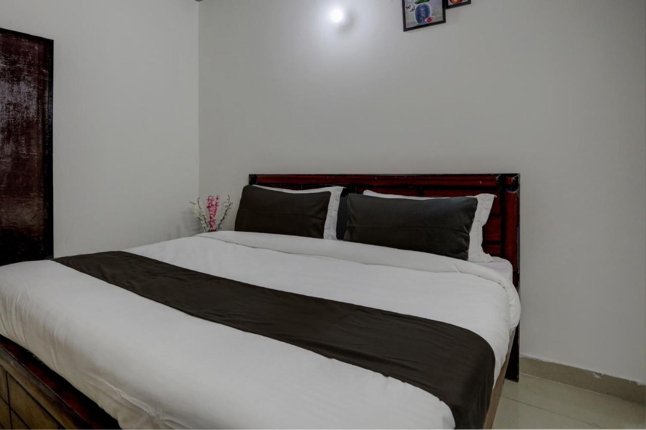 Hotel O The Royal Villa 新德里 外观 照片