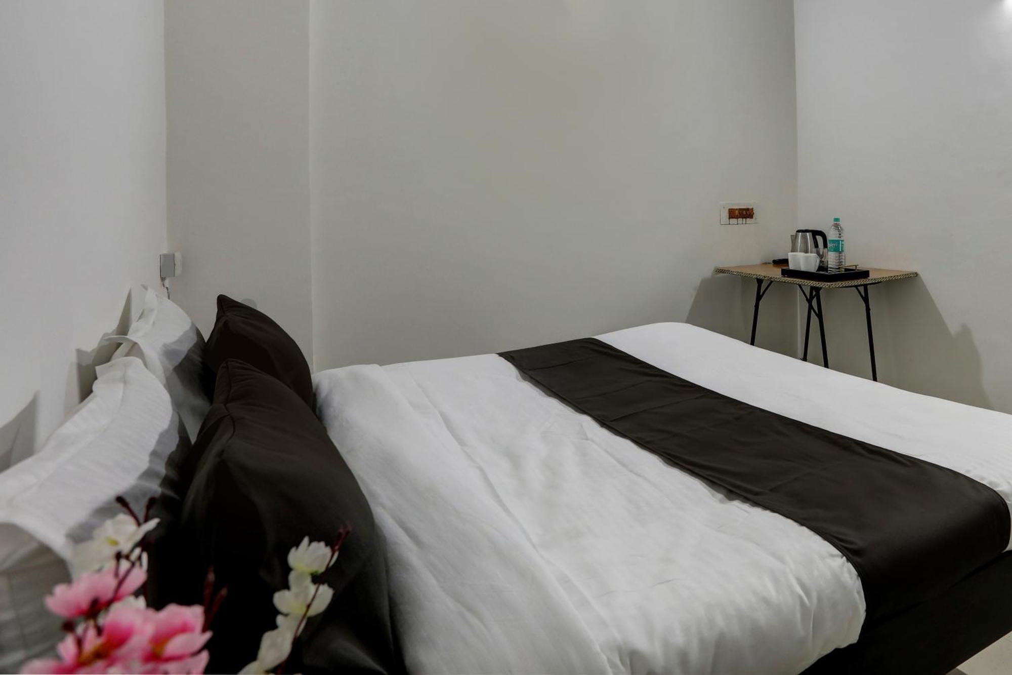 Hotel O The Royal Villa 新德里 外观 照片